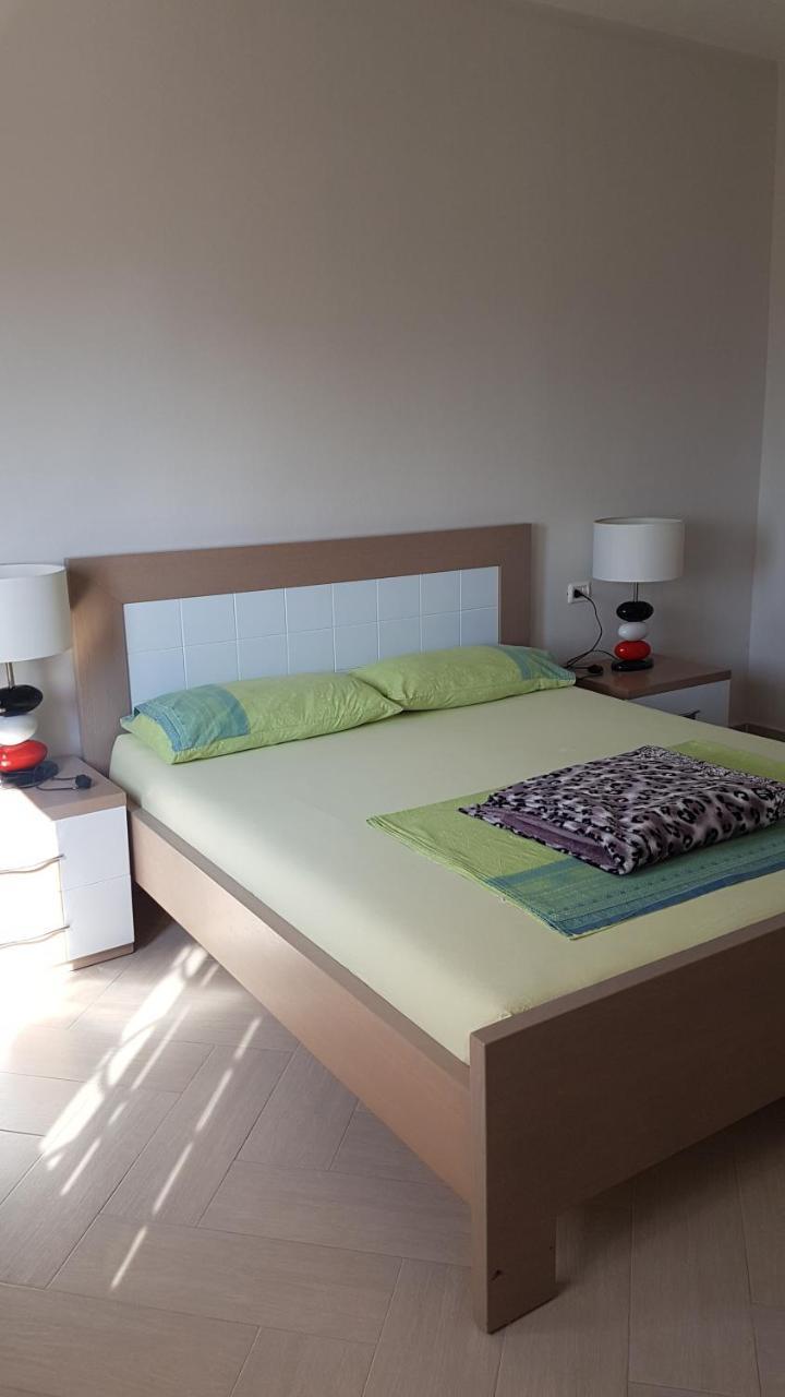 Modern Cozy Seaview Apartment Vlorë